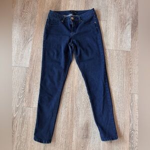 Elegant Navy Women's Skinny Jeans